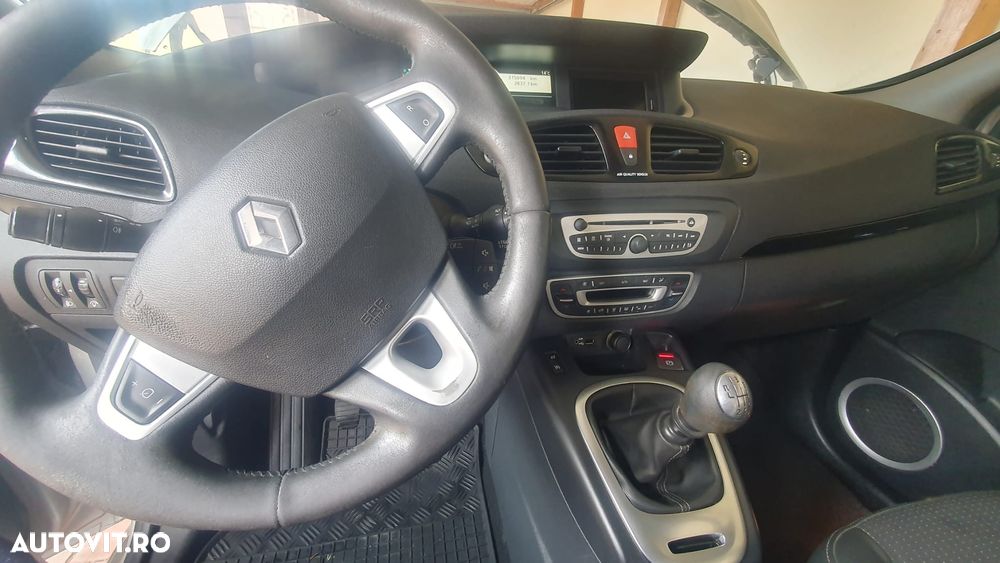 Renault Grand Scenic - 5
