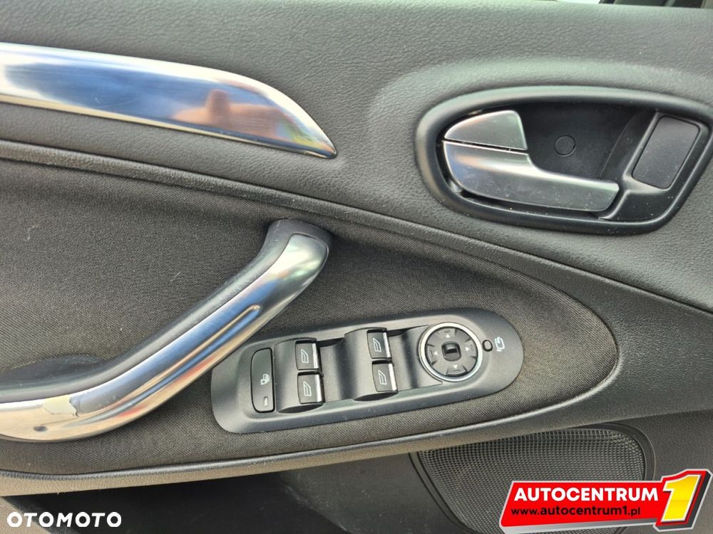 Ford S-Max - 19