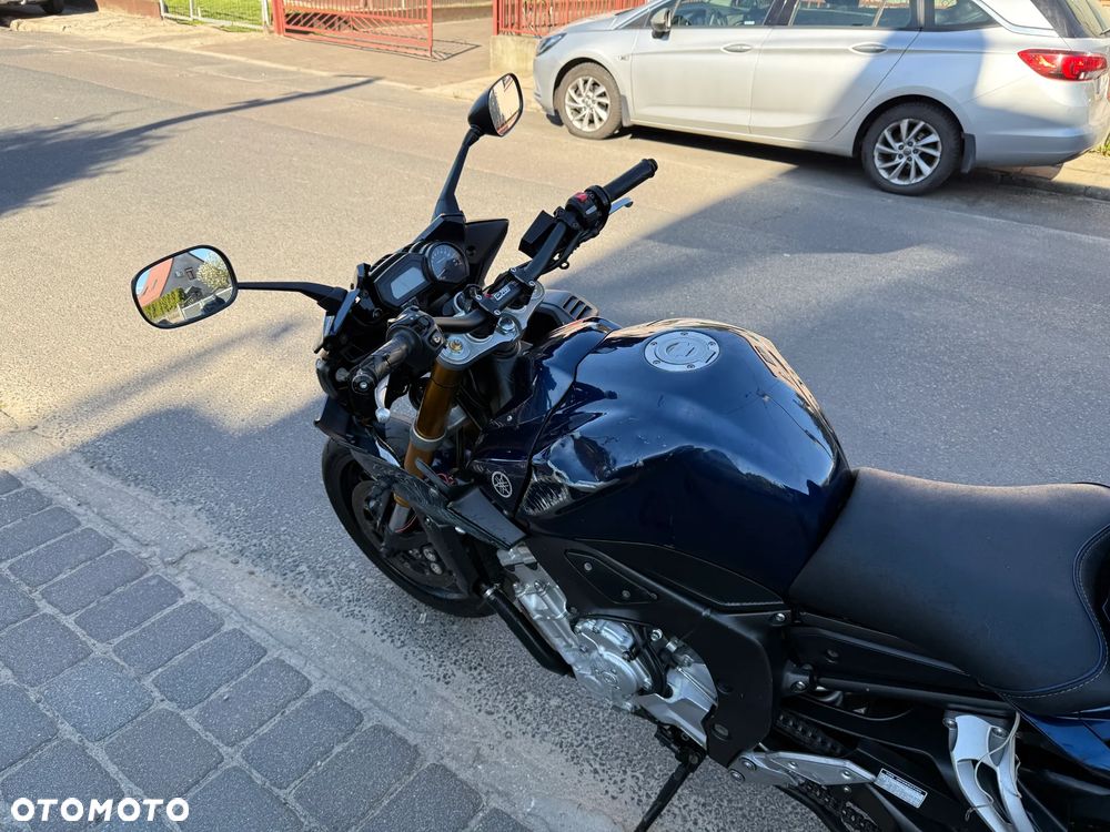 Yamaha FZ - 18