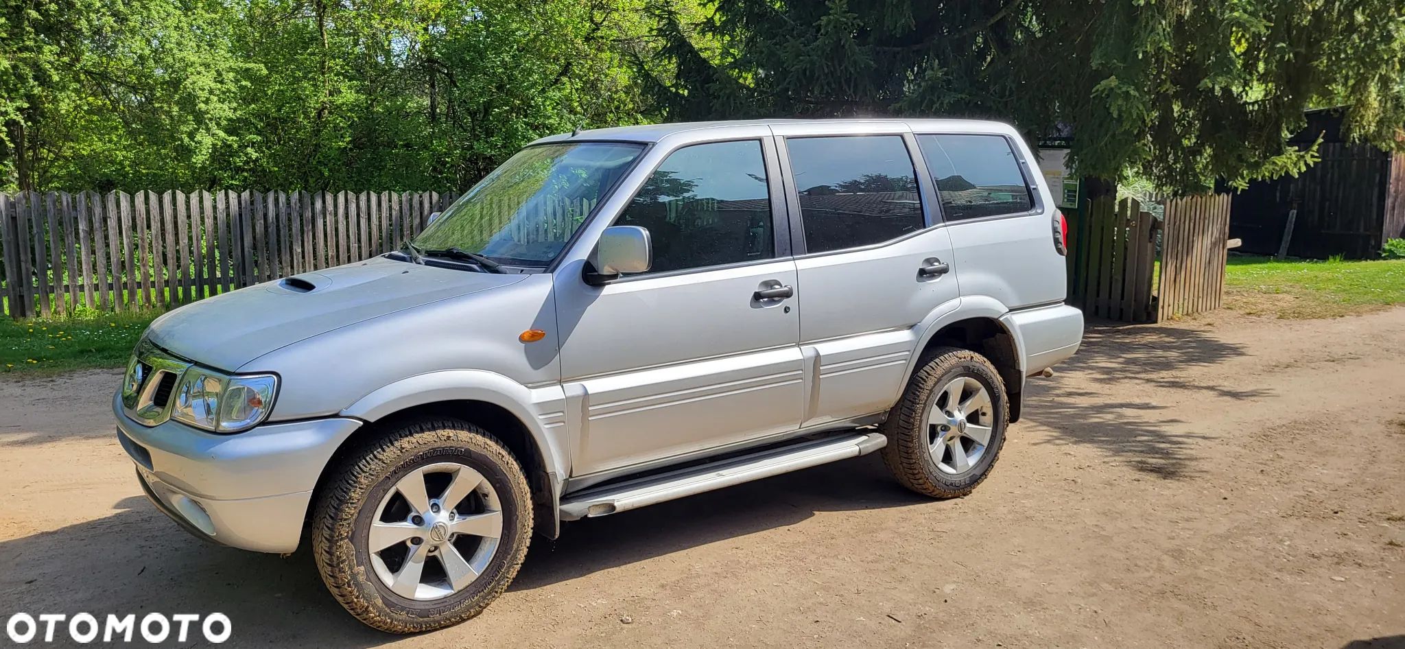Nissan Terrano - 1