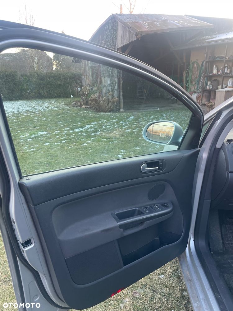 Volkswagen Golf Plus 1.6 Comfortline - 20