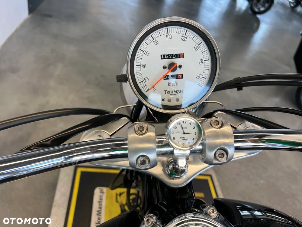 Triumph America - 33