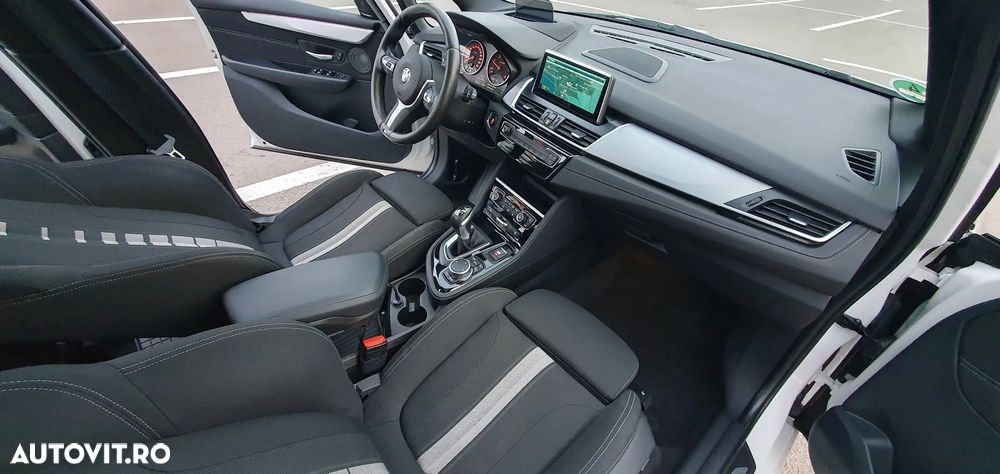 BMW Seria 2 220d Gran Tourer Aut. Sport Line - 11