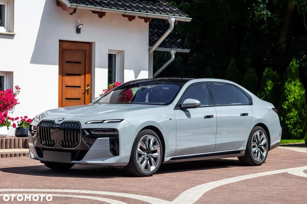 BMW Seria 7 740d xDrive mHEV Individual Edition sport - 9
