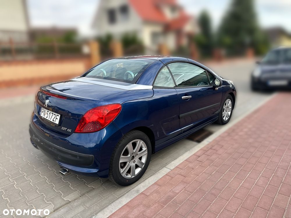 Peugeot 207 CC - 12