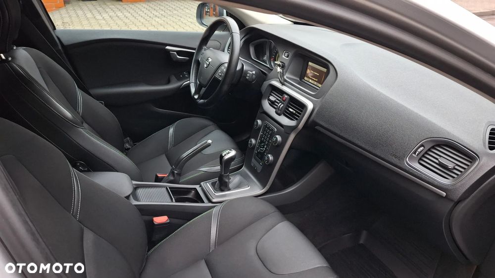 Volvo V40 D2 Kinetic - 3