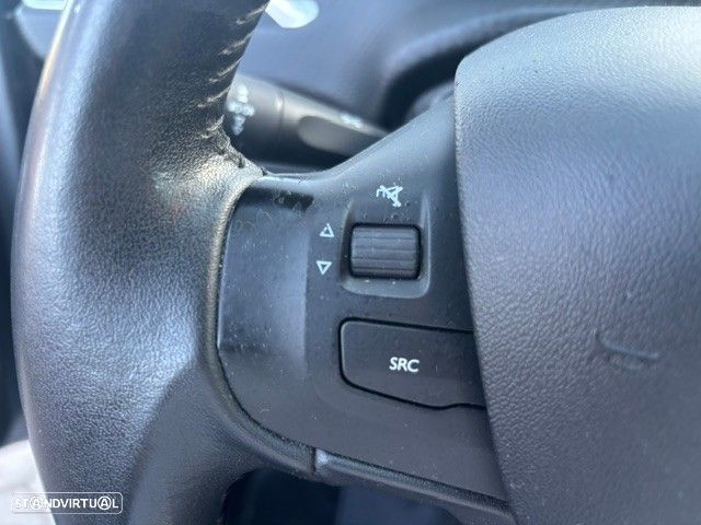 Peugeot 2008 1.6 BlueHDi Style - 19
