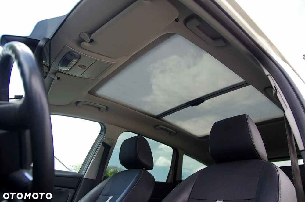 Ford Kuga 2.0 TDCi 2x4 Titanium - 7