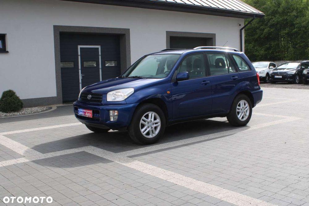 Toyota RAV4 - 6
