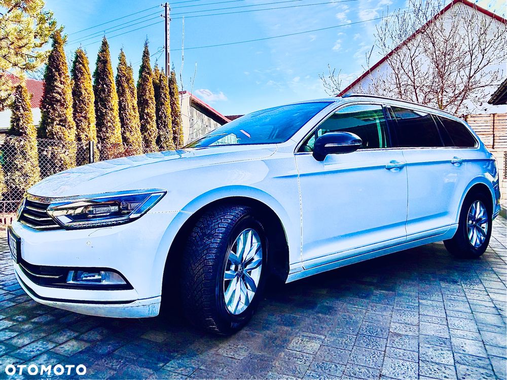 Volkswagen Passat - 4