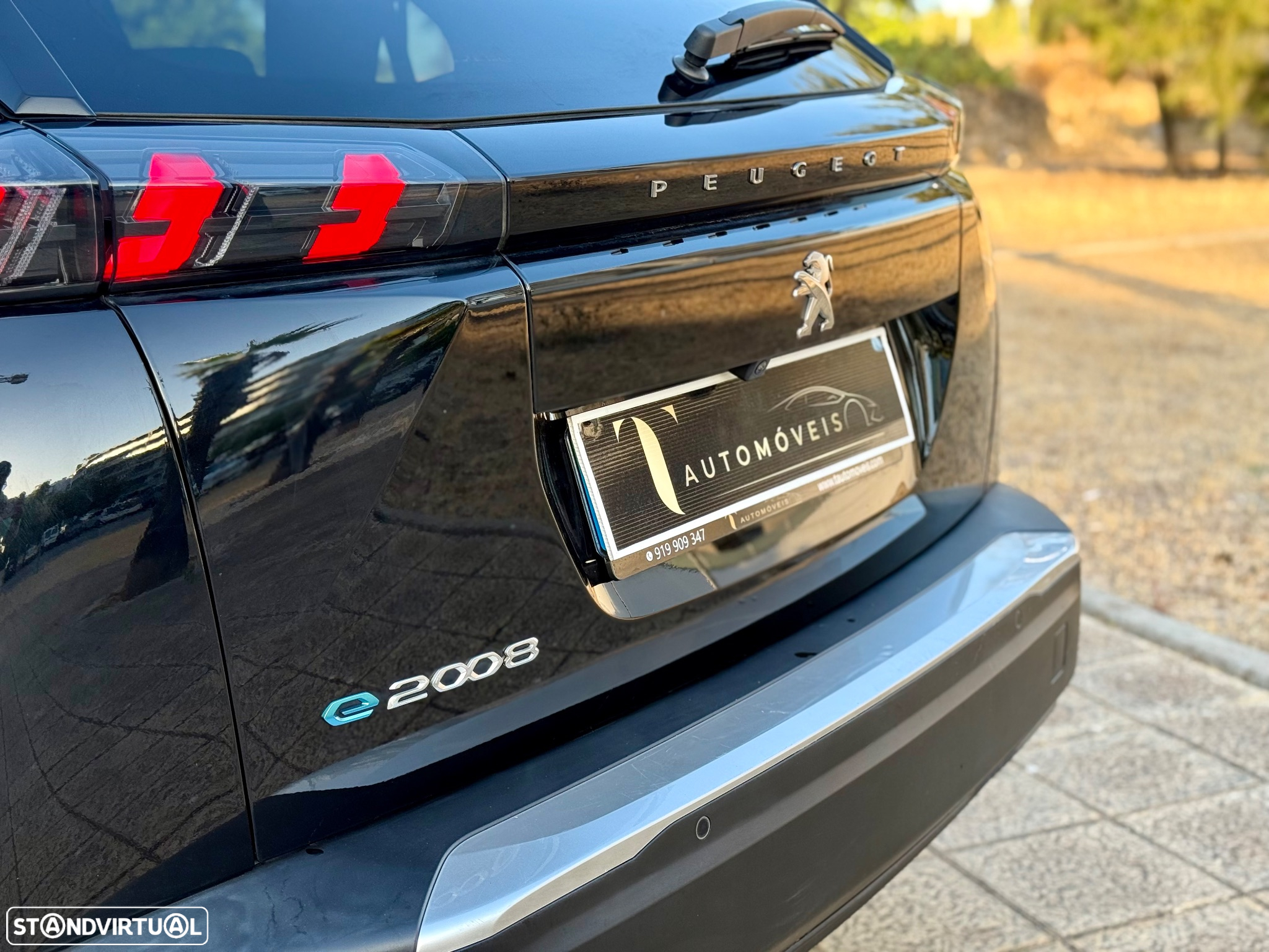 Peugeot e-2008 50 kWh Allure Pack - 5