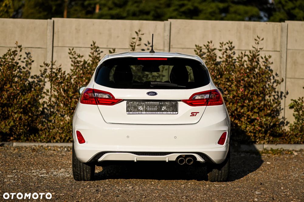 Ford Fiesta 1.5 EcoBoost S&S ST X - 15