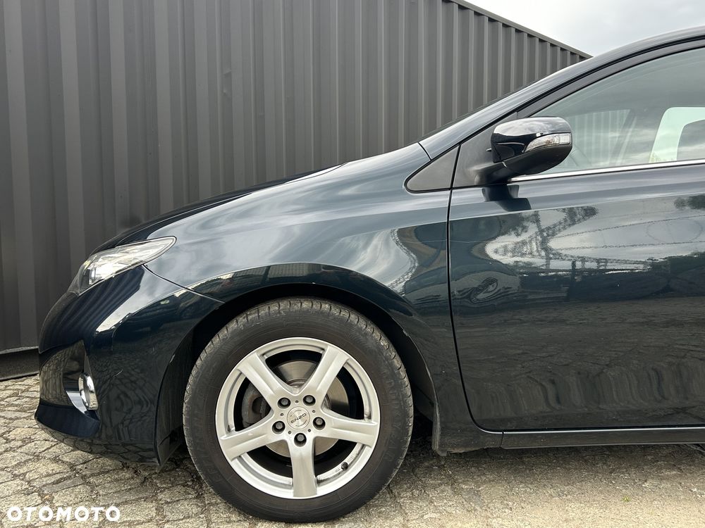Toyota Auris - 32