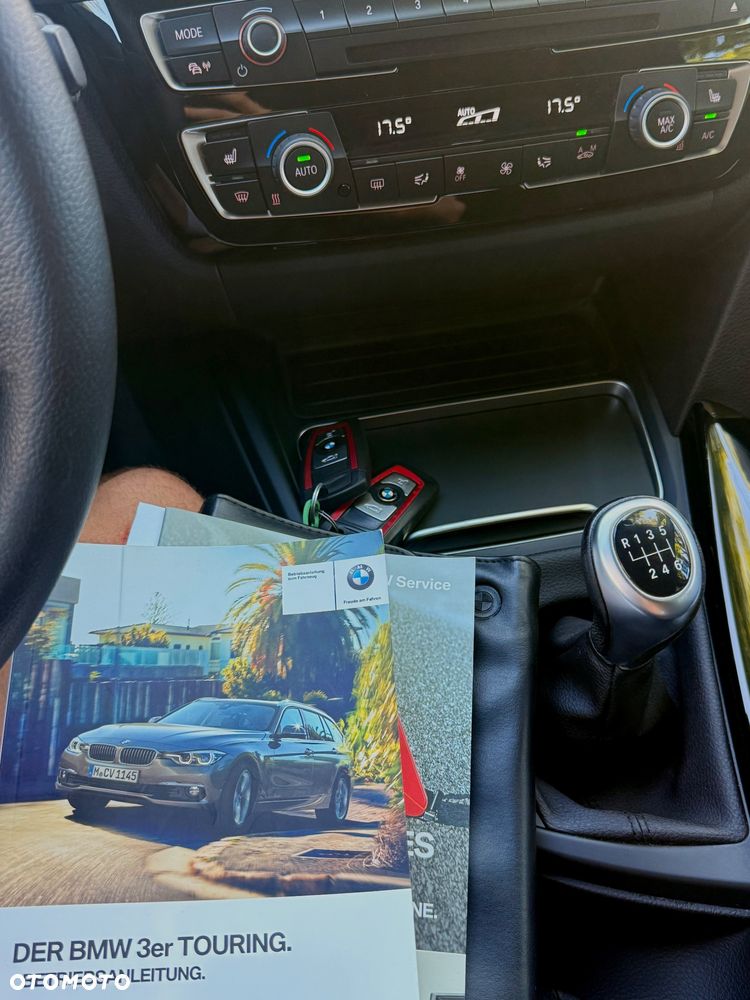 BMW Seria 3 320d Sport Line - 29