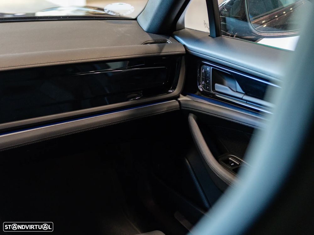 Porsche Panamera 4S E-Hybrid - 25