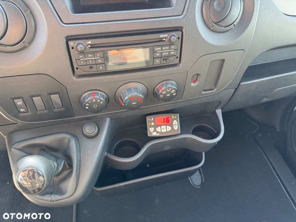 Renault Master - 15