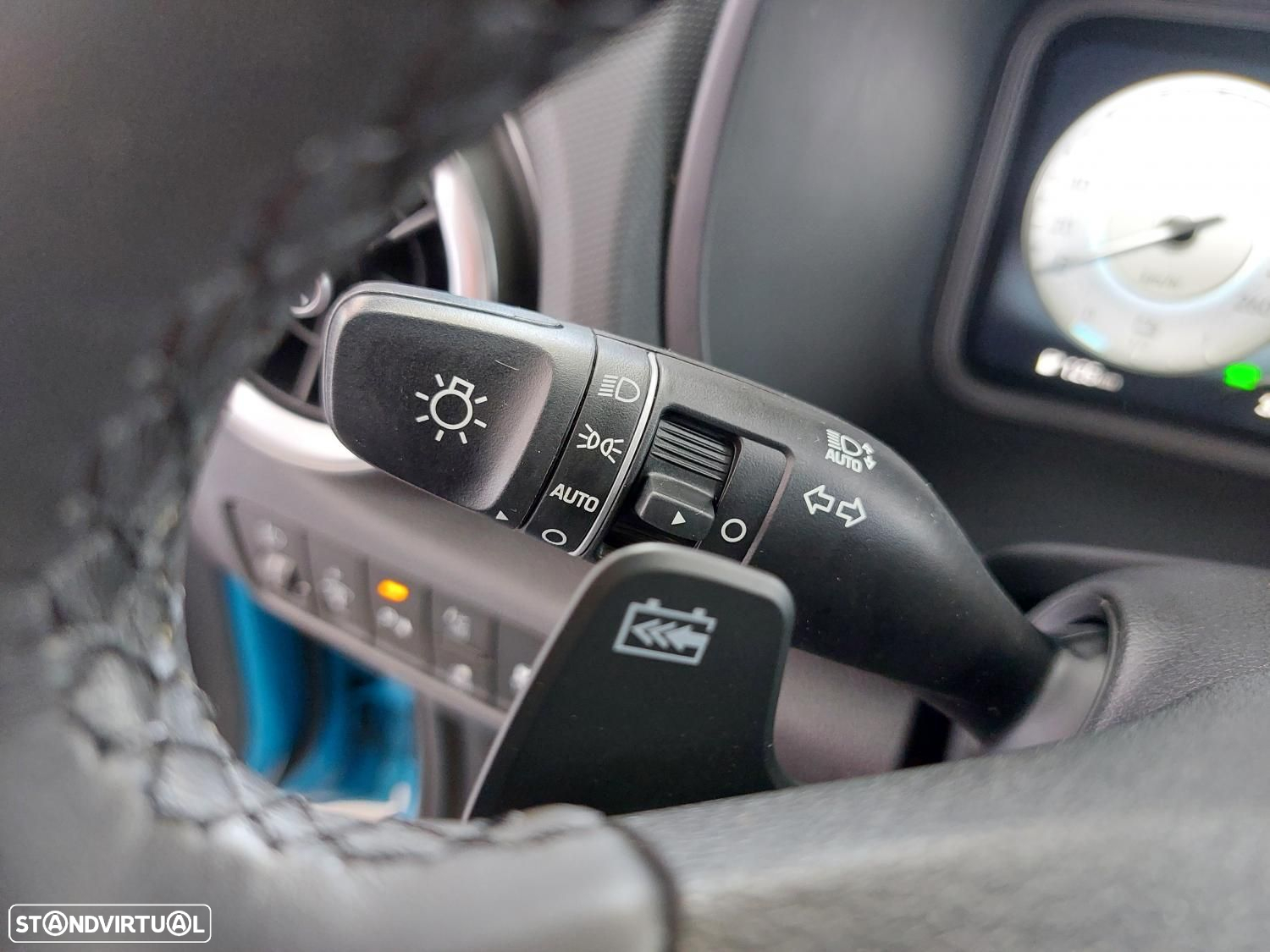 Hyundai Kauai EV 64 kWh Premium - 25