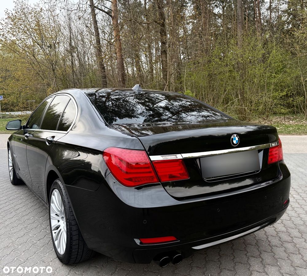 BMW Seria 7 - 5