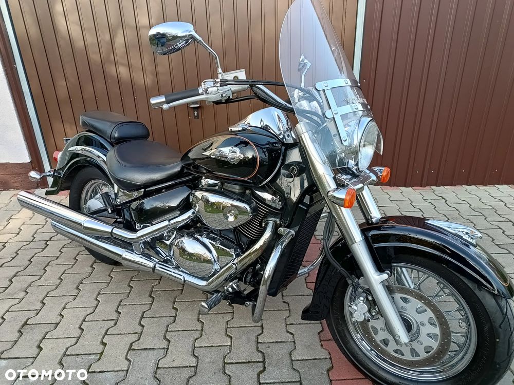 Suzuki VL 800 Volusia - 1