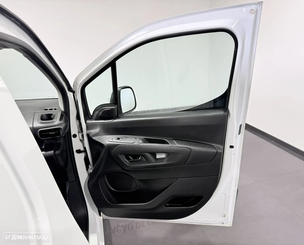 Peugeot PARTNER 1.5 BLUEHDI 102 CV - 3 LUGARES - IVA DEDUTIVEL - 35