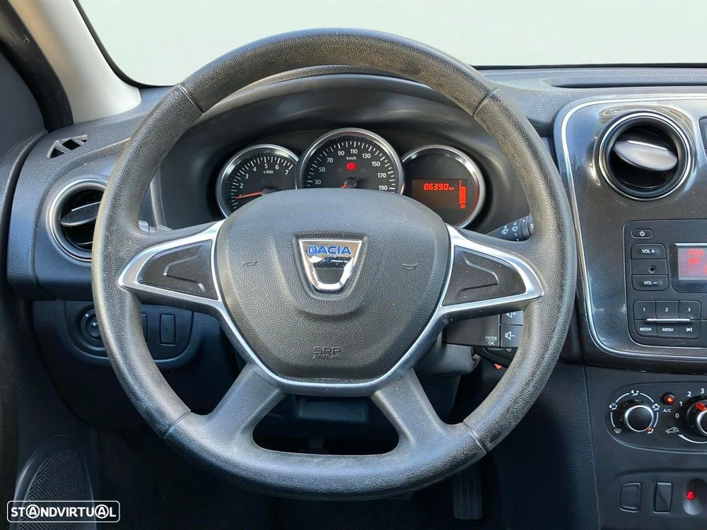 Dacia Sandero 1.0 SCe Pack — fotografia 12