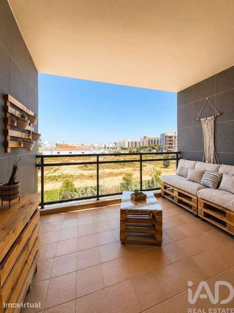 Apartamento T2 em Olhão de 77,3 m2