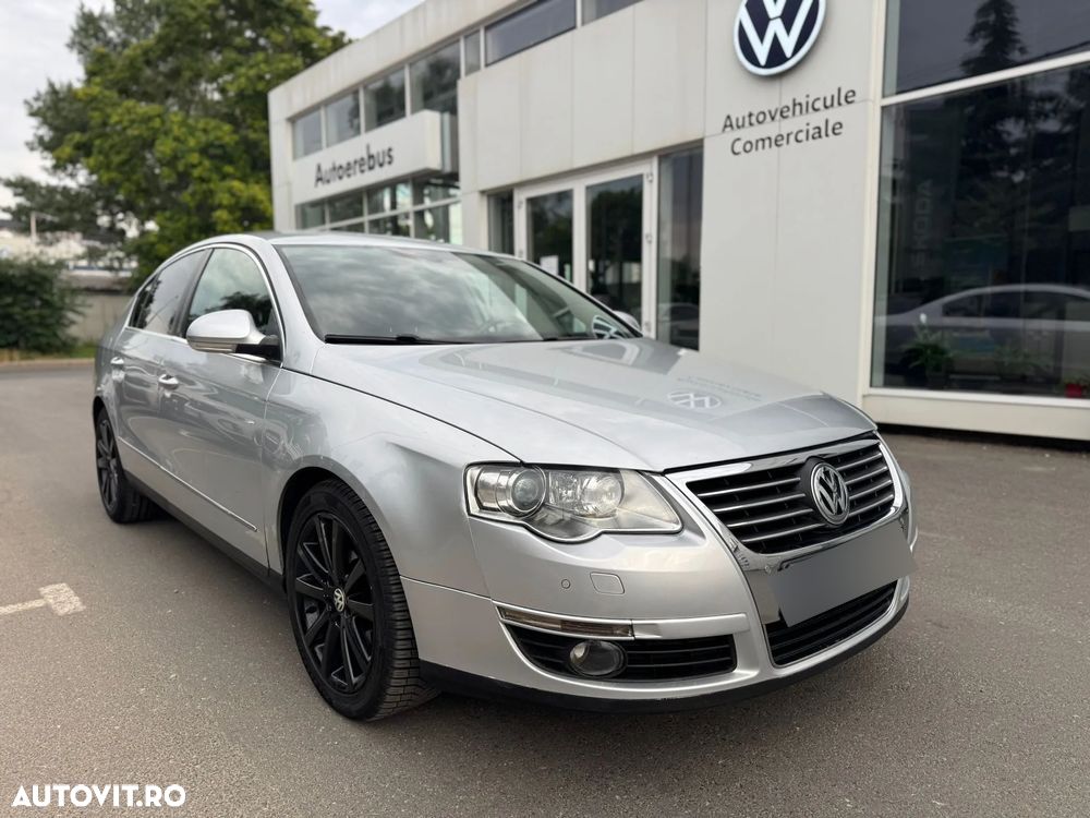 Volkswagen Passat - 1