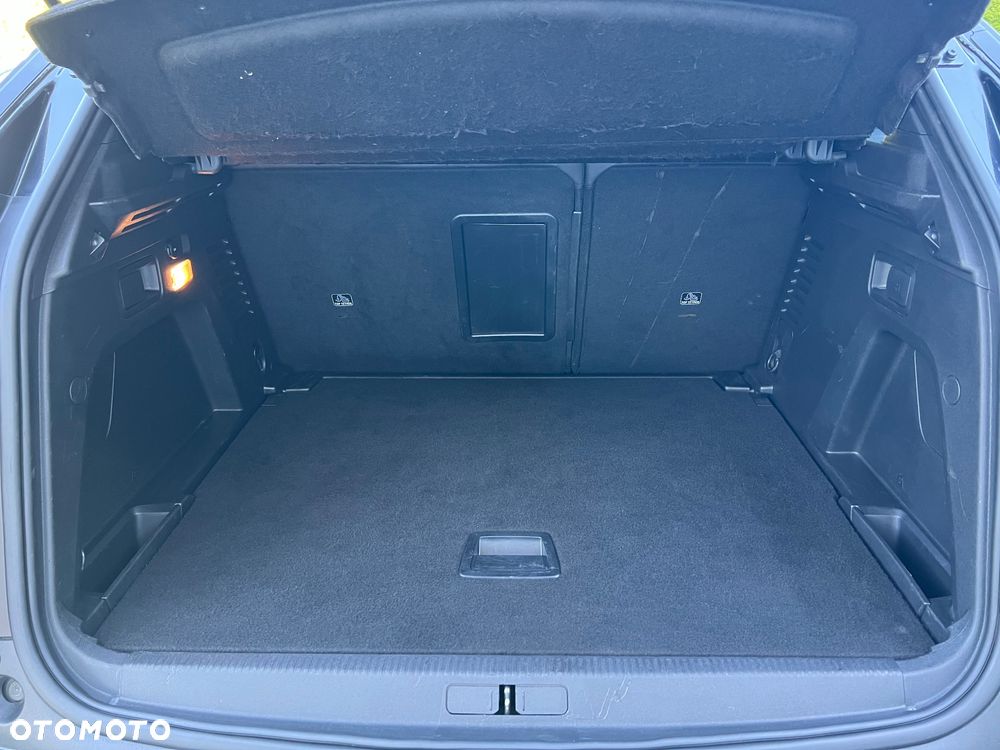 Peugeot 3008 1.5 BlueHDi Allure S&S EAT8 - 29