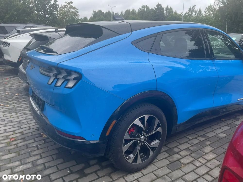 Ford Mustang Mach-E 98kWh AWD Premium - 3