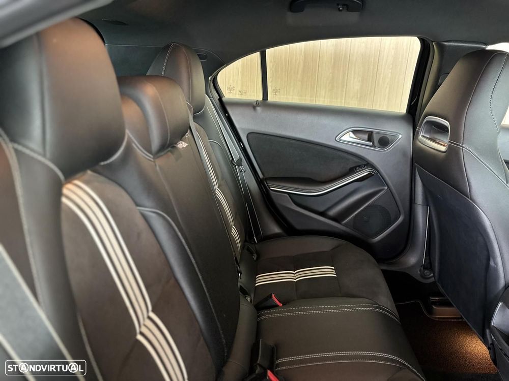 Mercedes-Benz A 200 d AMG Line - 17