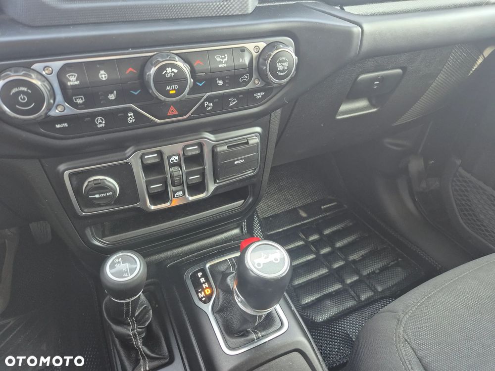 Jeep Wrangler 2.0 T-GDI Hardtop AWD Automatik Sahara - 24