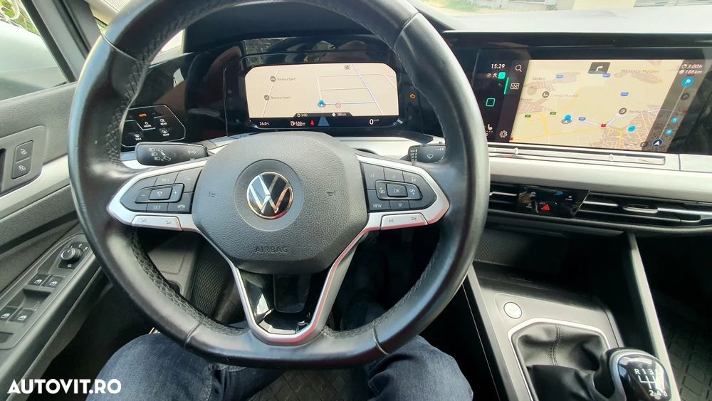 Volkswagen Golf 1.5 TSI ACT Life - 11