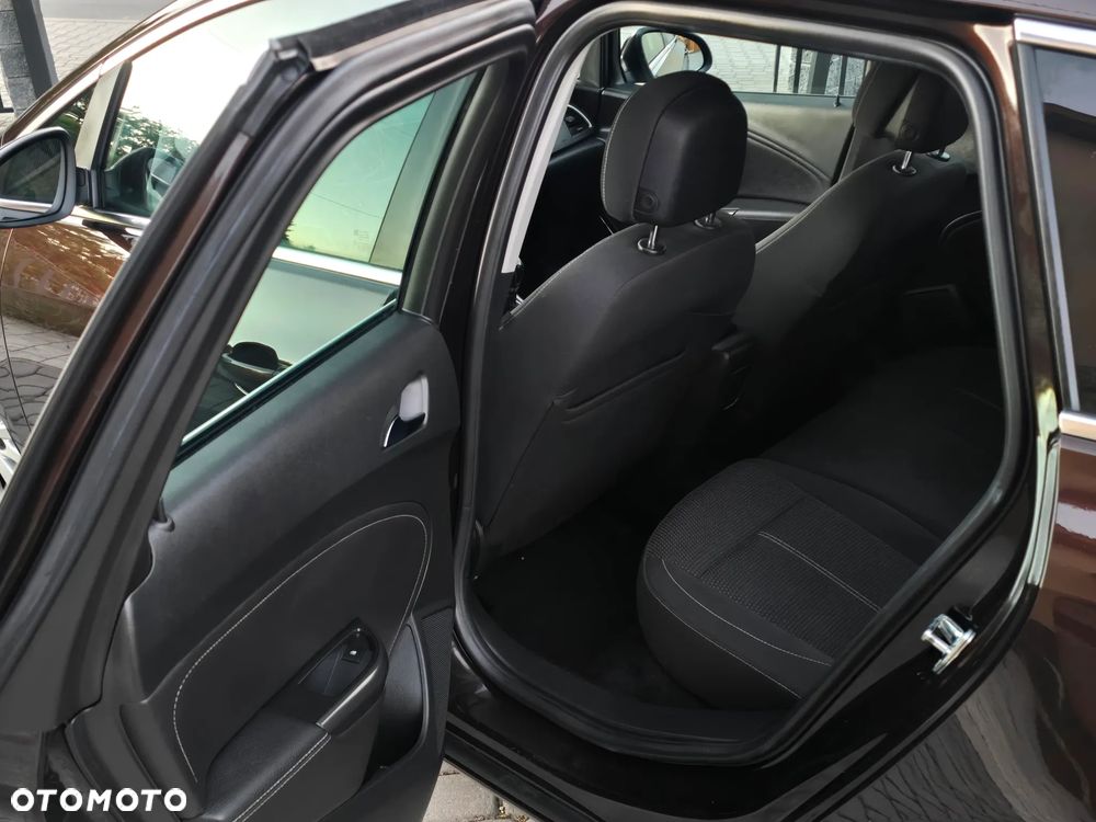 Opel Astra 1.4 Turbo Cosmo - 19