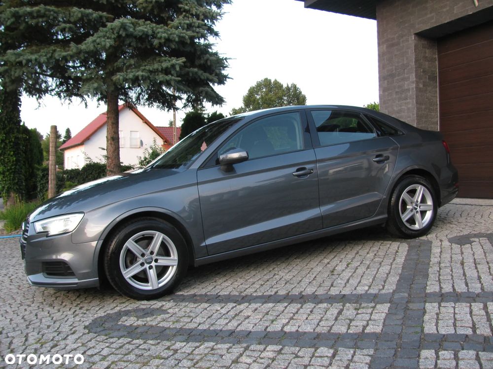 Audi A3 Limousine 1.6 TDI sport - 4