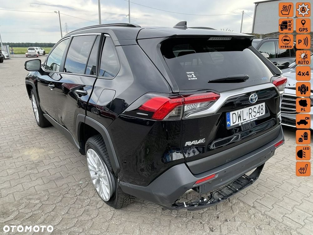 Toyota RAV4 - 1