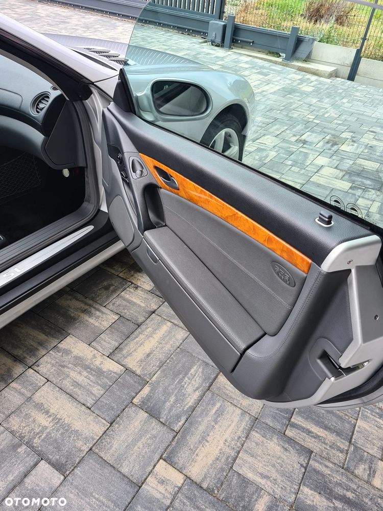 Mercedes-Benz SL - 10