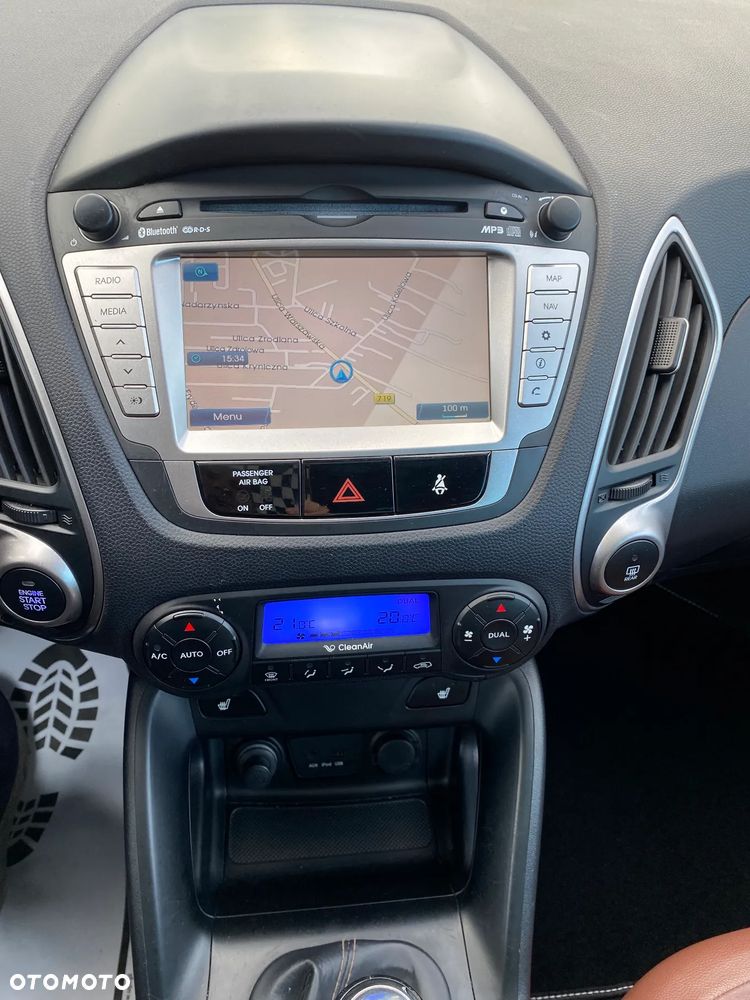 Hyundai ix35 2.0 Premium 2WD - 19