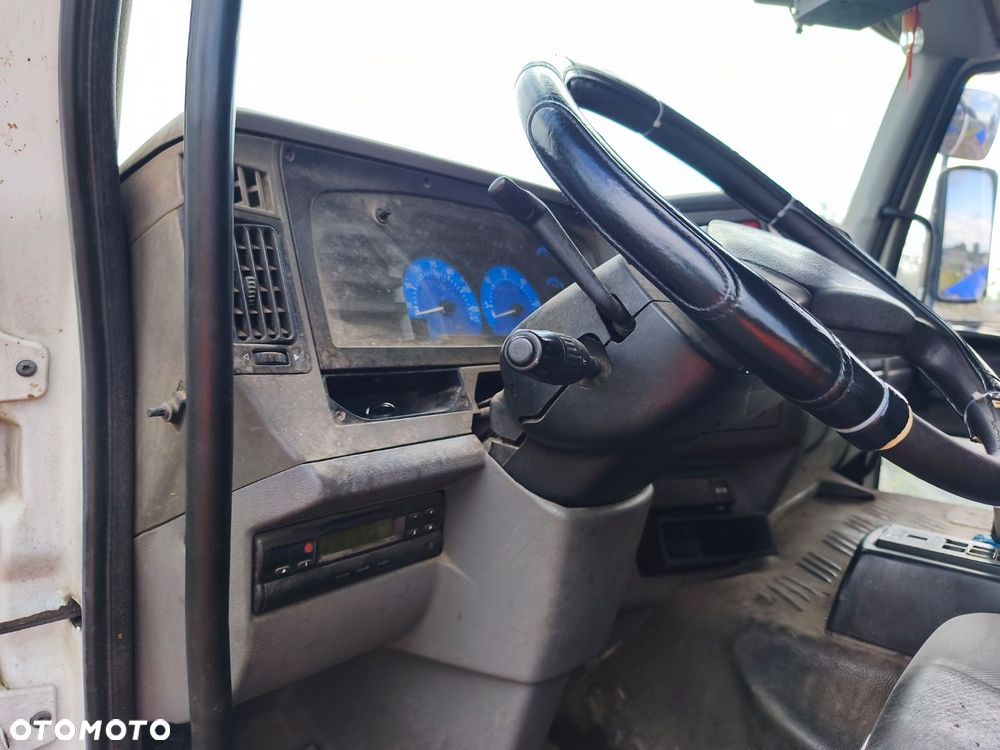 Renault PREMIUM - 26