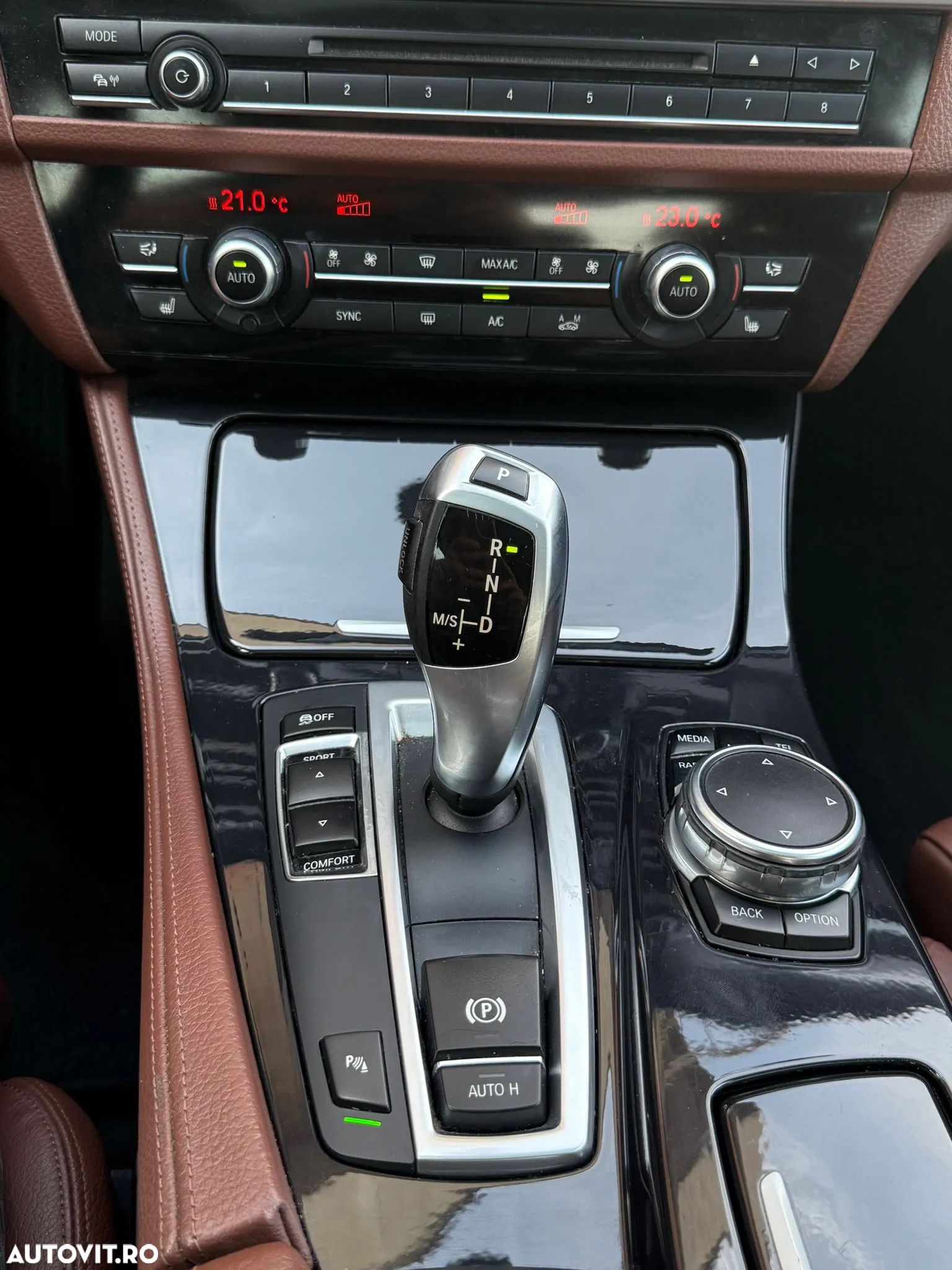 BMW Seria 5 520d xDrive AT - 16