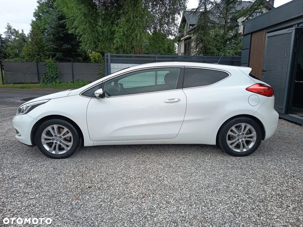 Kia ProCeed 1.6 CRDi ISG Spirit - 4