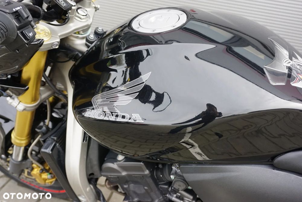 Honda Hornet - 18