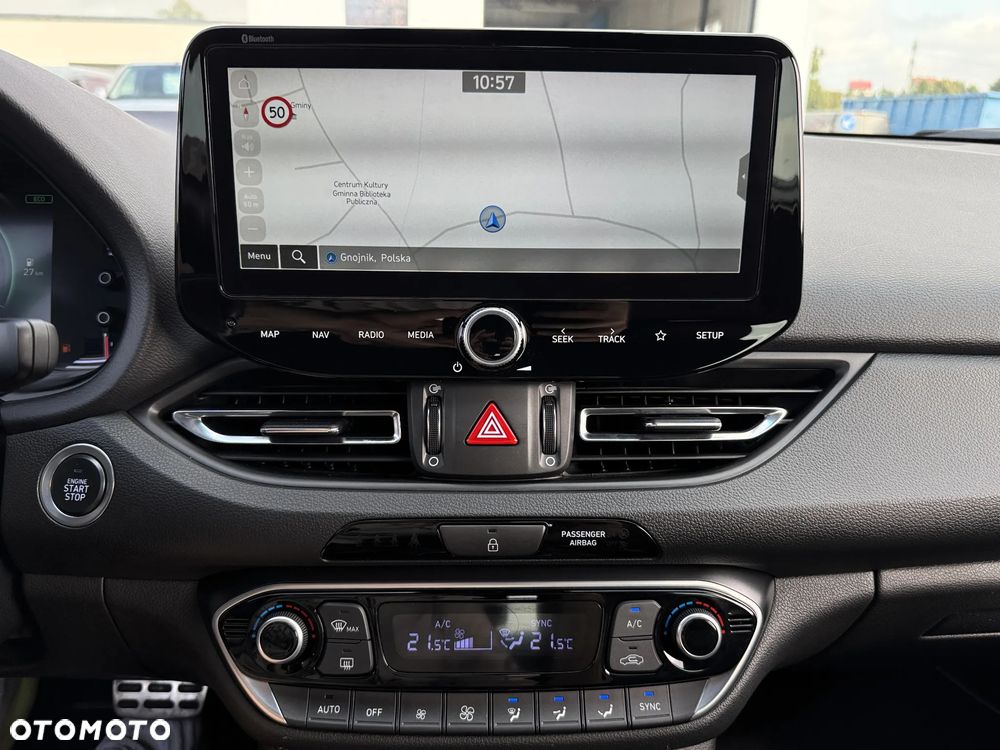 Hyundai i30 1.5 T-GDI 48V Premium DCT - 8
