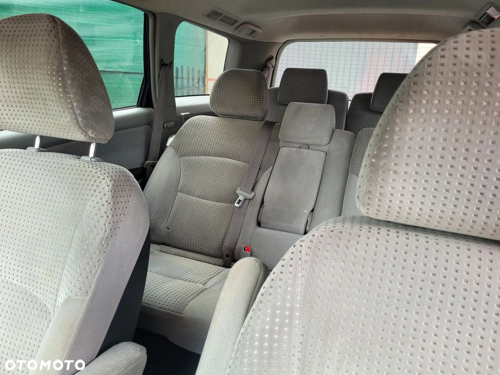 Mitsubishi Grandis 2.4 Motion - 8