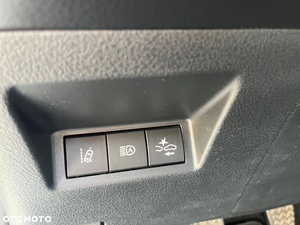 Toyota Yaris - 12