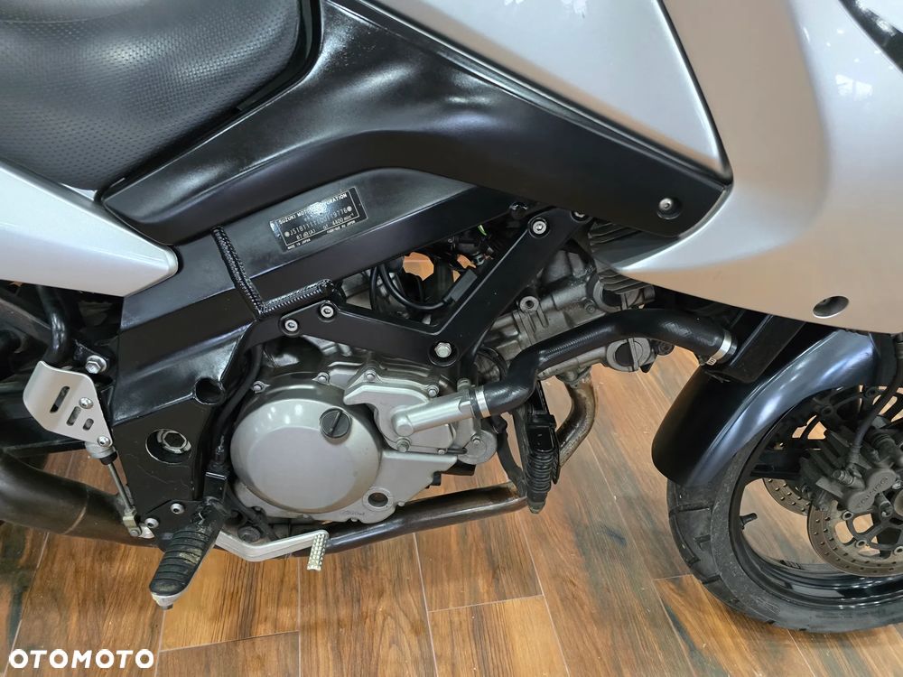Suzuki DL - 11