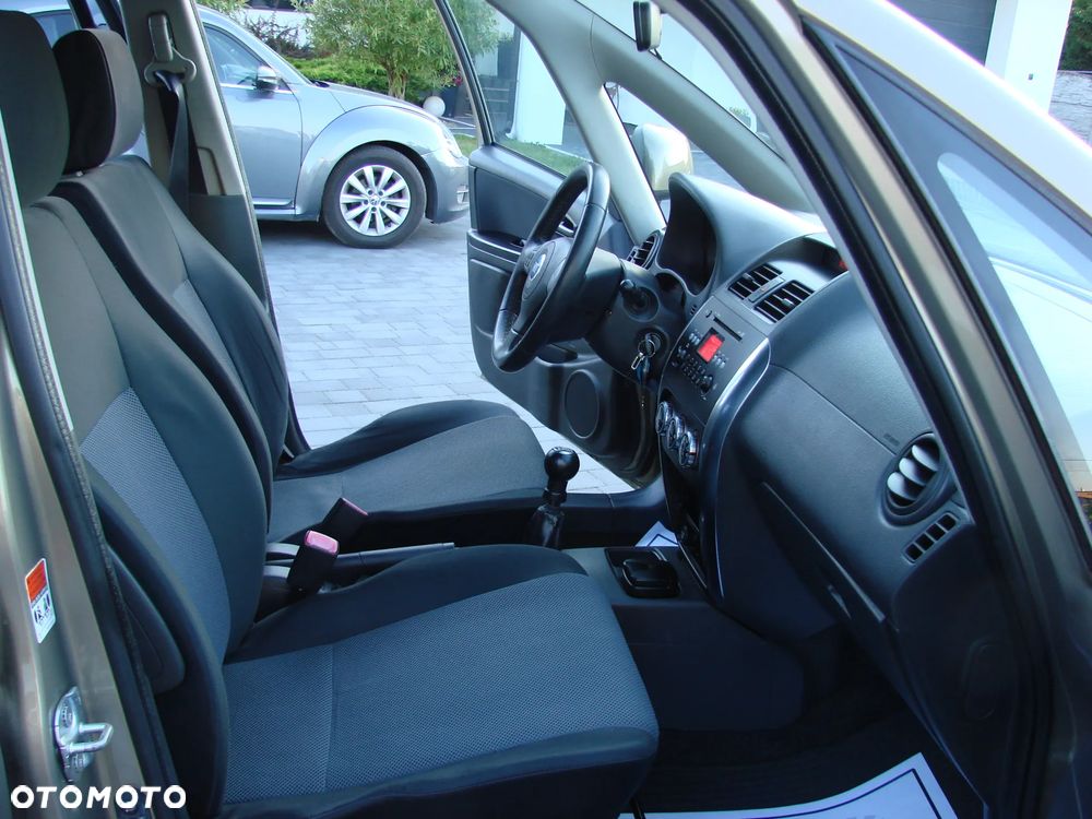 Fiat Sedici 1.6 16V 4x4 Luxury - 17