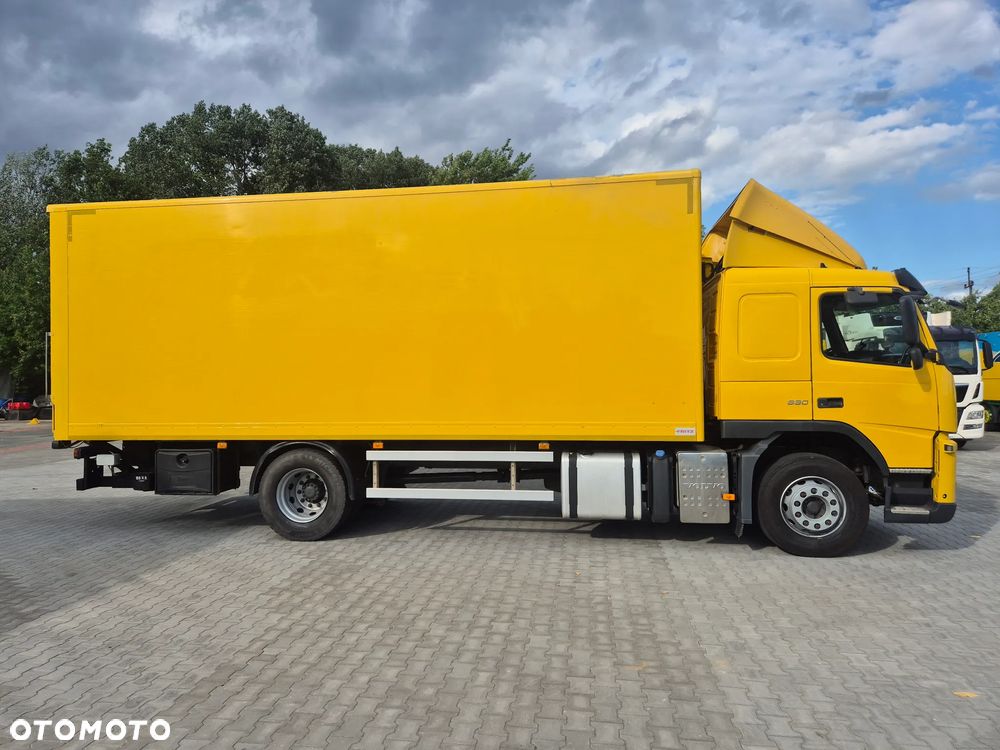Volvo FM 330 4X2 - 4