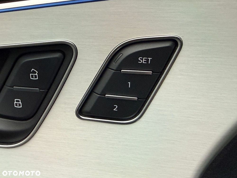 Audi Q8 - 25