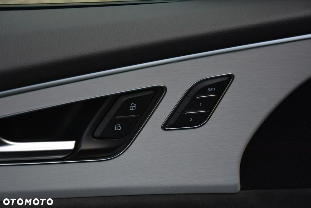 Audi SQ8 TFSI quattro tiptronic competition plus - 30