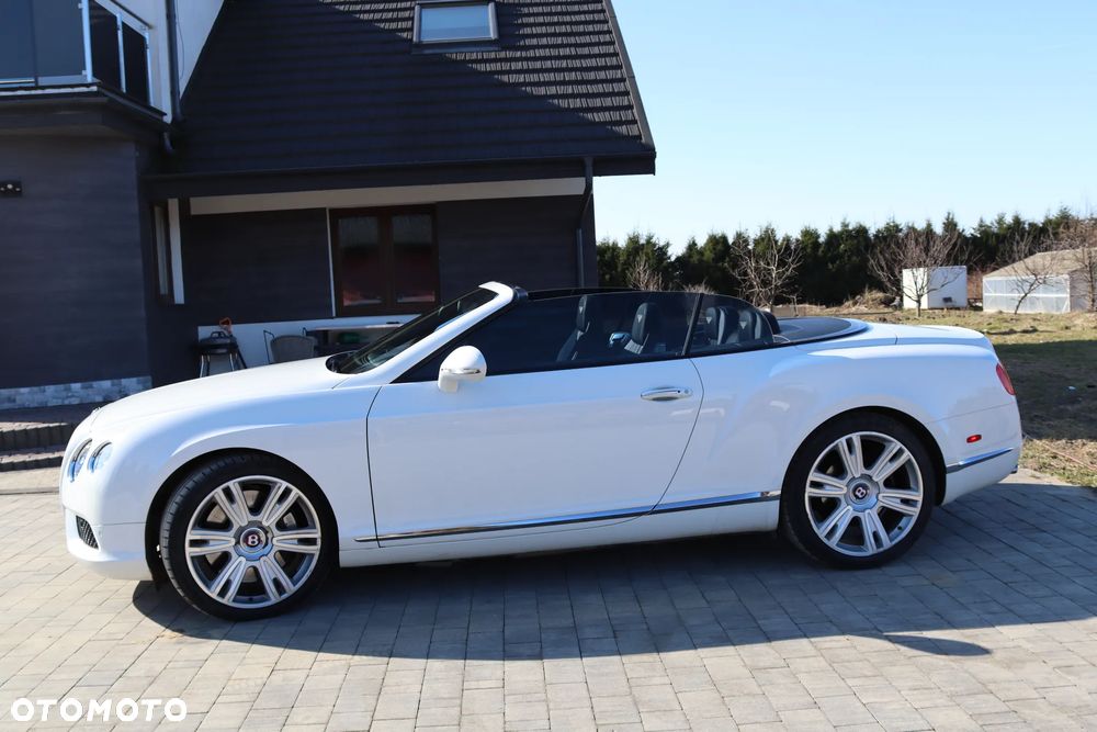 Bentley Continental GT V8 Convertible - 5